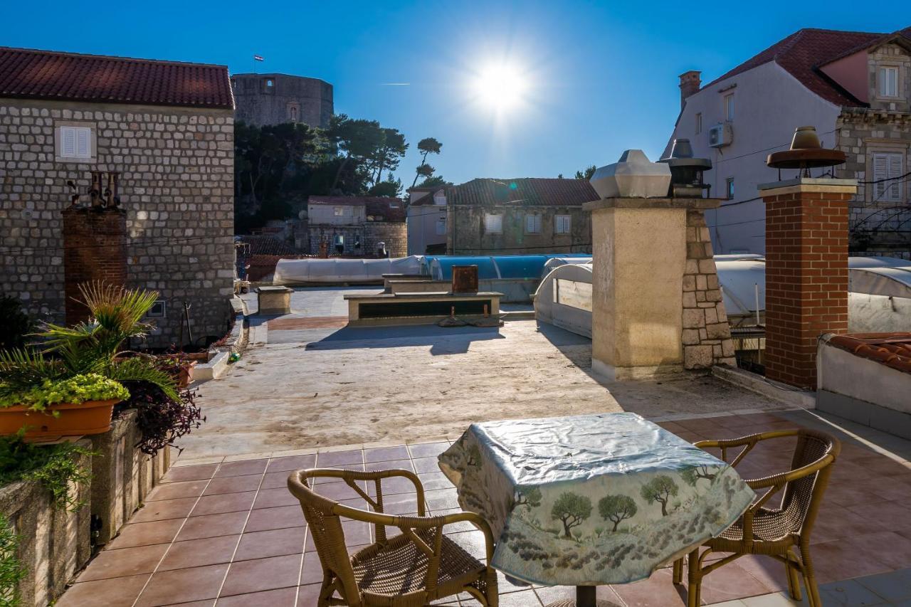 Deluxe Rooms With A Terrace View At Old City Gate Dubrovnik Exterior photo